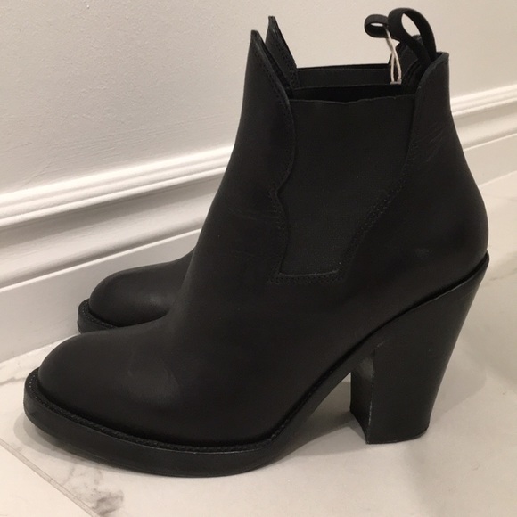 ACNE | Black Leather Star Booties Size 38 - Picture 3 of 8